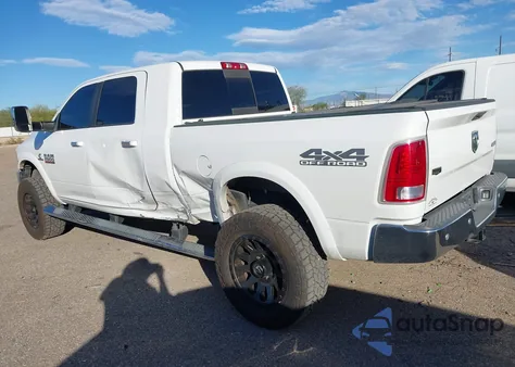 2018 Ram 2500 Laramie 4X4 6'4 Box z USA, uszkodzony, nr VIN 3C6UR5NL5JG142811